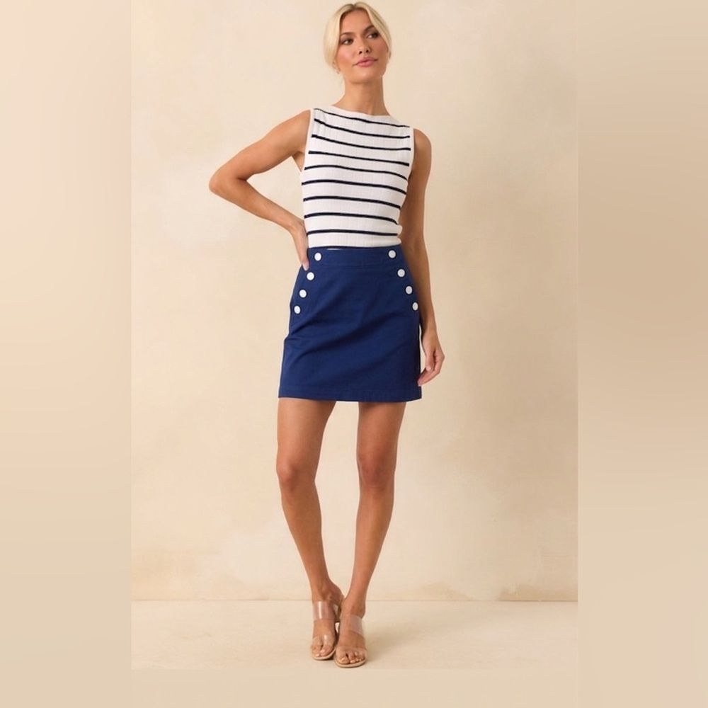 Loft Pencil Skirt Mini Navy Costal Naval Novelty Buttons Quiet Luxury Size 2